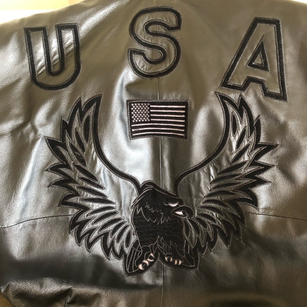 AMERICAN EAGLE LEATHER JACKET